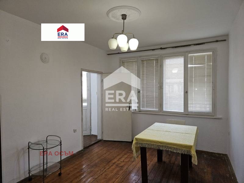 Дава под наем 4-СТАЕН, гр. Ловеч, Широк център, снимка 3 - Апартаменти - 53975016