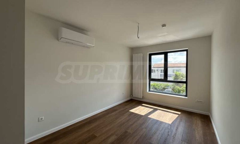 De inchiriat  Birou Sofia , Vitoșa , 111 mp | 28554110 - imagine [10]