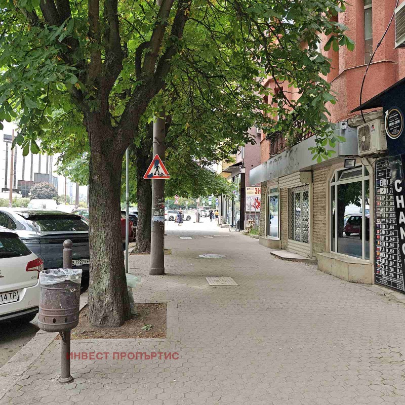 Дава под нем  Магазин, град София, Център • 2 100 EUR • ID 67686343 — holmes.bg - [1] 