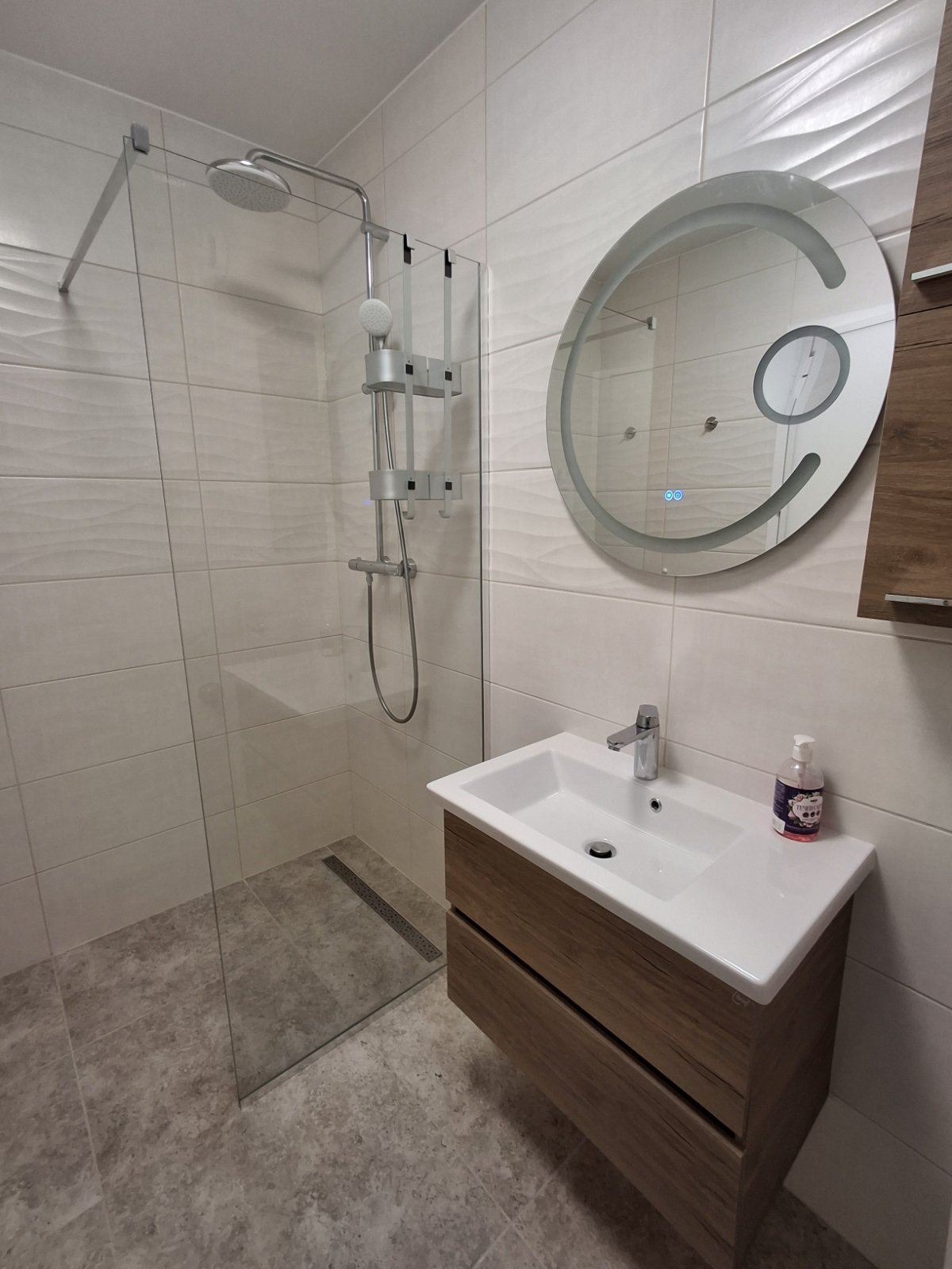 Дава под наем 2-СТАЕН, гр. София, Кръстова вада, снимка 12 - Апартаменти - 53619250