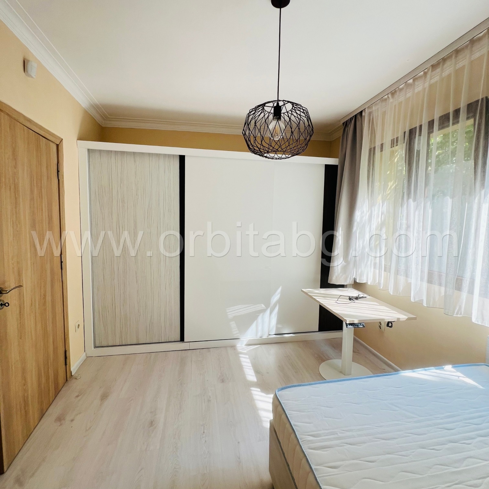 Дава под наем 3-СТАЕН, гр. София, Лозенец, снимка 9 - Апартаменти - 56222055