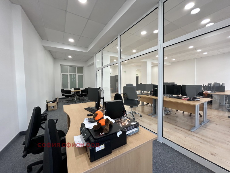 Дава под наем  Офис град София , Център , 250 кв.м | 94358588 - изображение [8]
