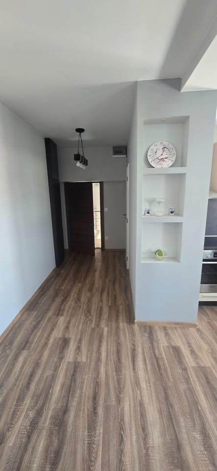 Kiadó  Stúdió Sofia , Bankja , 38 négyzetméter | 93096252 - kép [5]