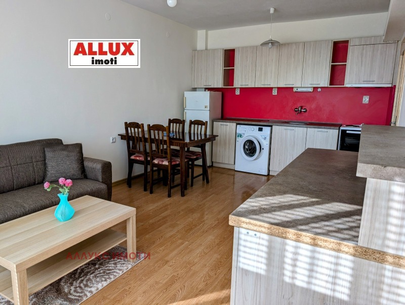 Te huur  1 slaapkamer Ruse , Sjirok tsentar , 55 m² | 85165811