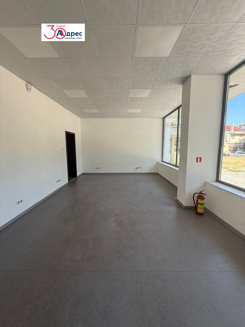 For Rent  Office Dobrich , Kralska zona , 72 sq.m | 78850241