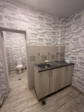 Под наем ОФИС, град Добрич, Кралска зона • 500 € • 32547020 — Holmes.bg