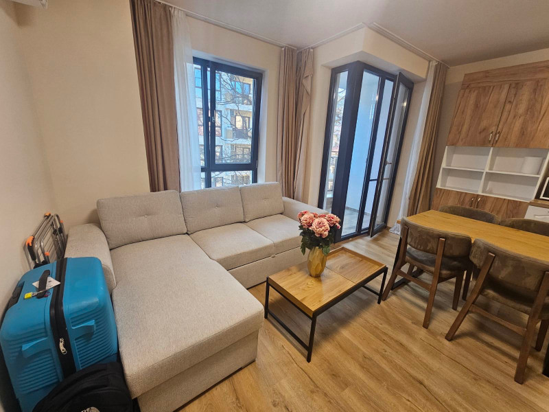 Zu vermieten  1 Schlafzimmer Plowdiw , Zentar , 68 qm | 44248173 - Bild [2]
