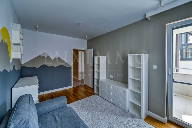 Дава под наем  3-стаен град София , Изгрев , 131 кв.м | 50589460 - изображение [11]