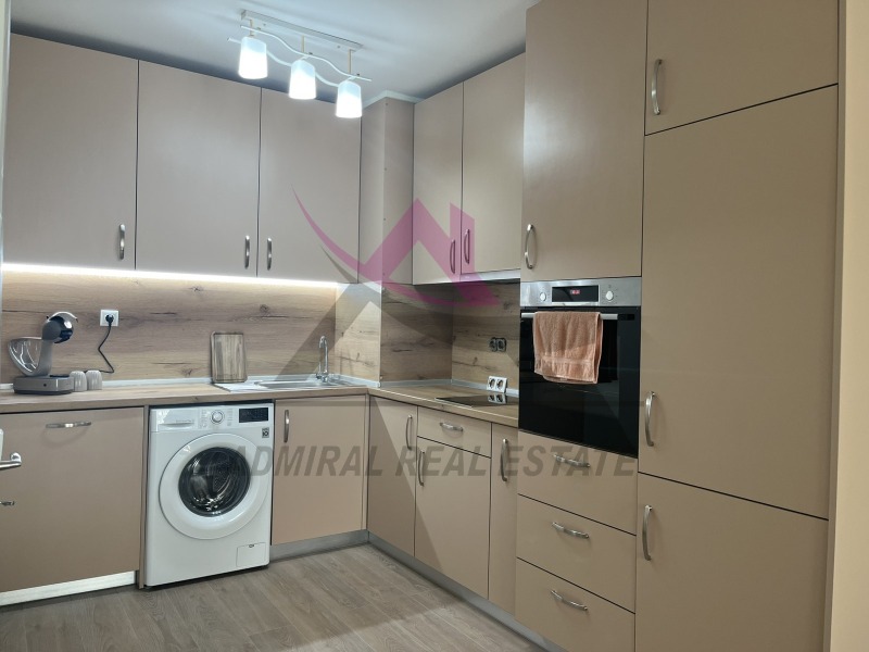 Дава под нем  2-стаен, град Варна, к.к. Св.Св. Константин и Елена • 1 100 EUR • ID 15185342 — holmes.bg - [1] 