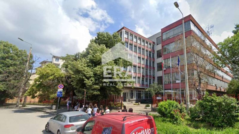 Дава под наем БИЗНЕС ИМОТ, гр. Русе, Широк център