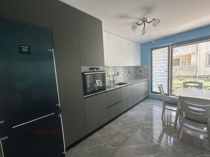 De inchiriat  2 dormitoare Plovdiv , Țentâr , 100 mp | 49847033 - imagine [6]