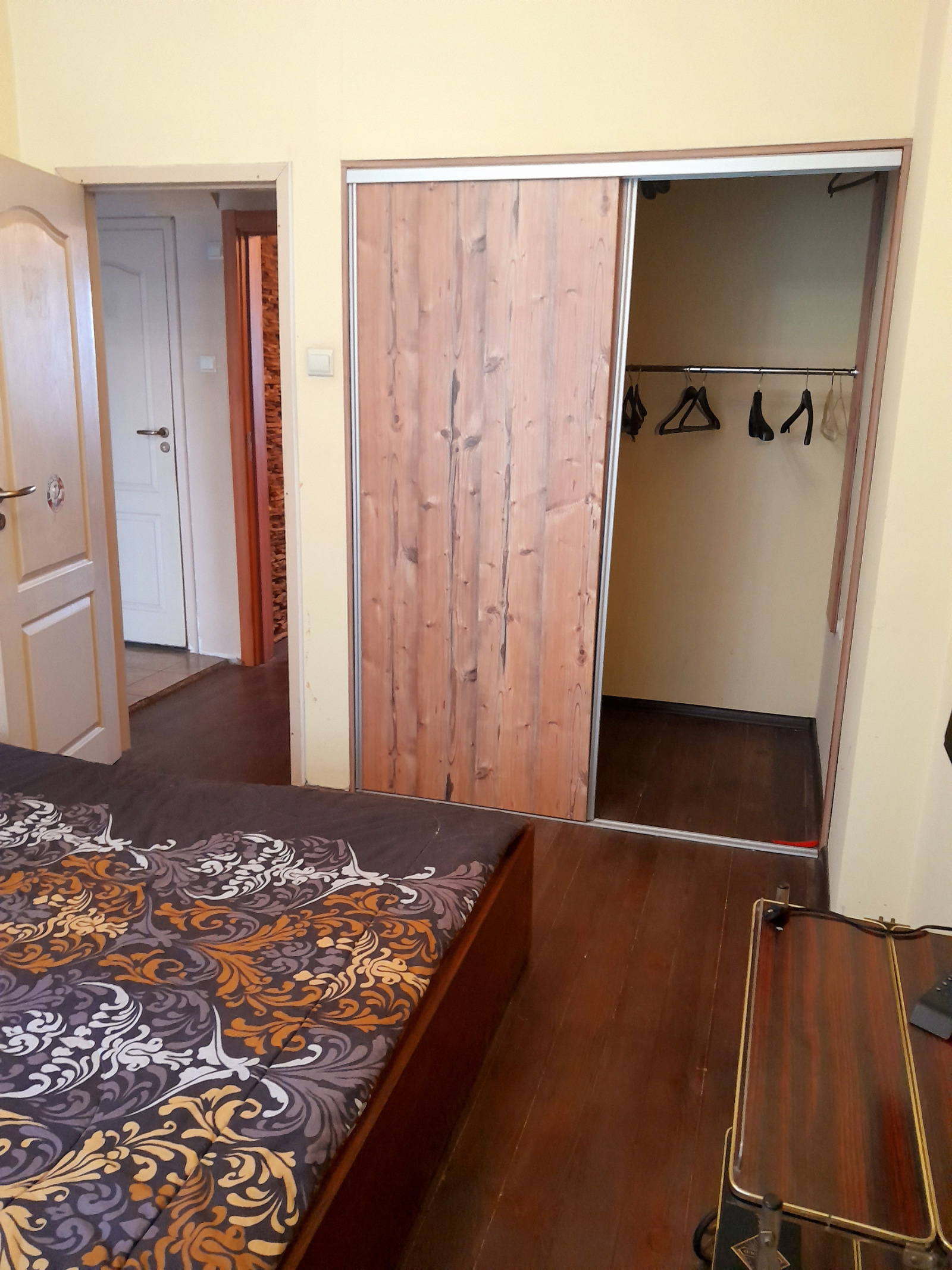 Дава под наем 2-СТАЕН, гр. София, Център, снимка 3 - Апартаменти - 54104842