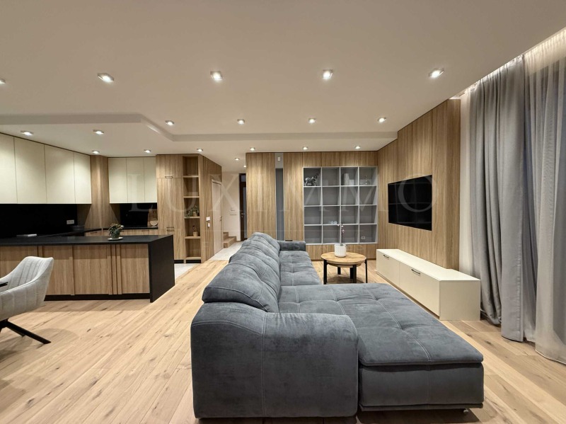 Дава под Наем КЪЩА в град София, с. Владая - 240 кв.м / 2 400 € » 4 693.99 лв., ЛУКСИММО