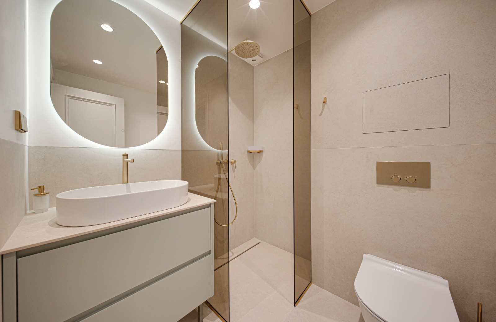 Дава под наем МНОГОСТАЕН, гр. София, Лозенец, снимка 10 - Апартаменти - 53872461