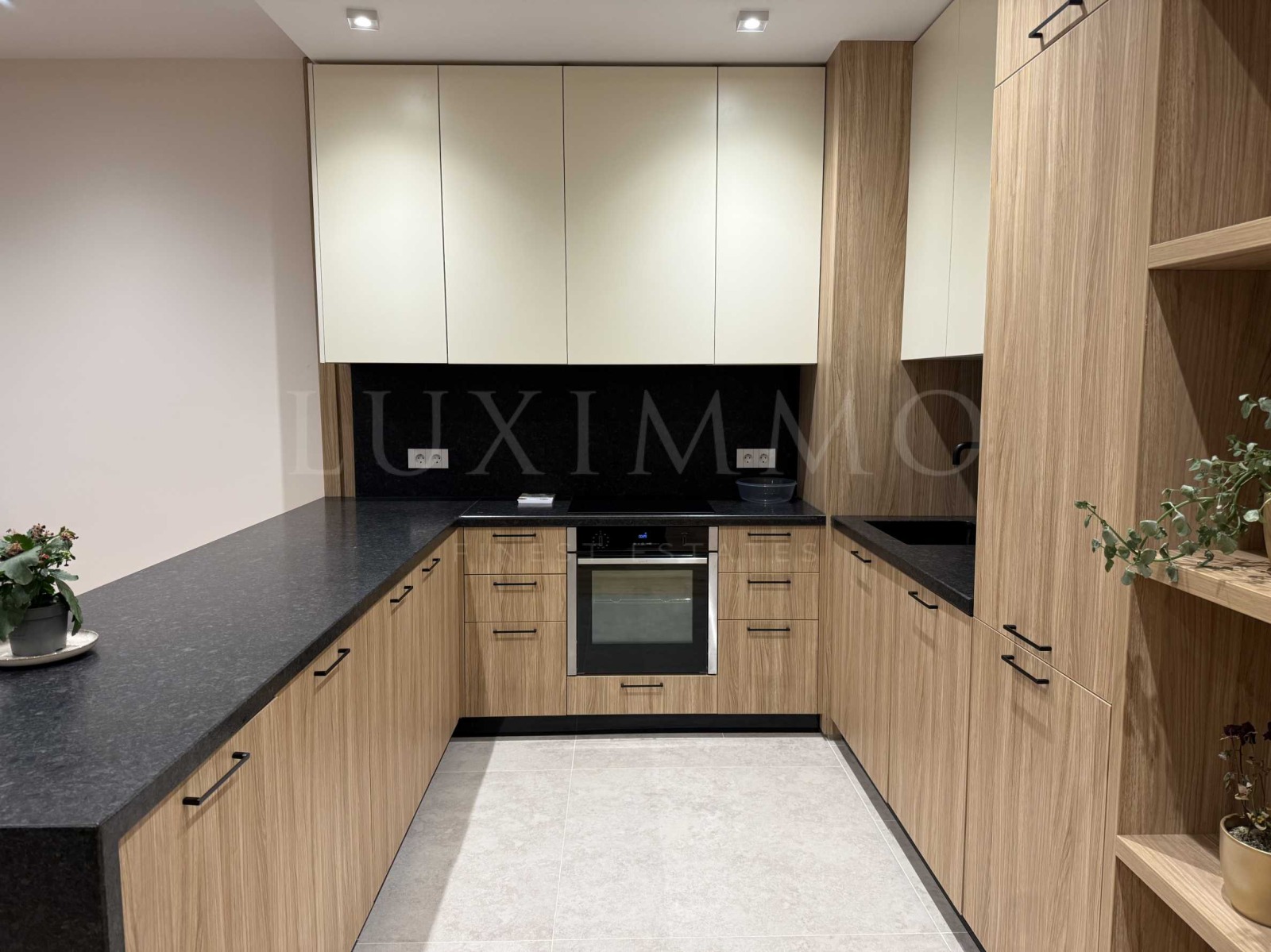 Дава под наем КЪЩА, гр. София, с. Владая, снимка 4 - Къщи - 53862727