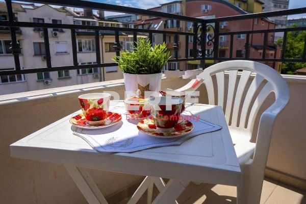 Zu vermieten  Studio Burgas , Lazur , 27 qm | 92588331