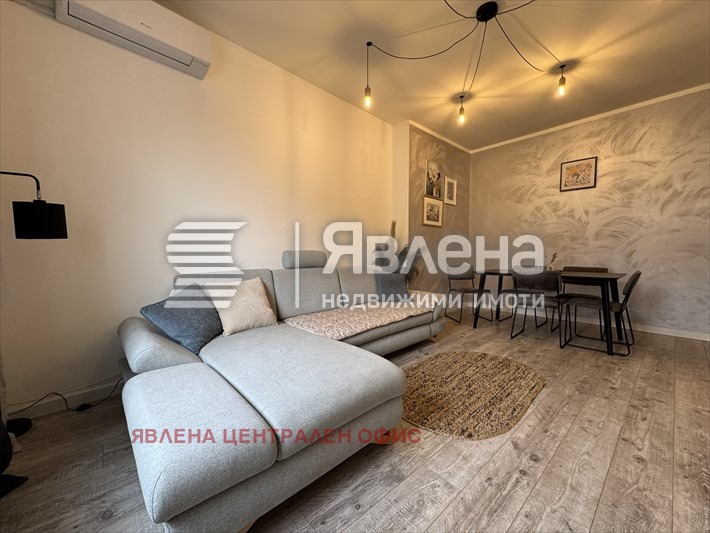 Дава под наем 2-СТАЕН, гр. София, Център, снимка 2 - Апартаменти - 53556022