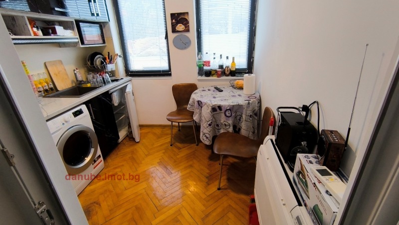 Дава под наем  3-стаен град Русе , Център , 80 кв.м | 35982076 - изображение [8]