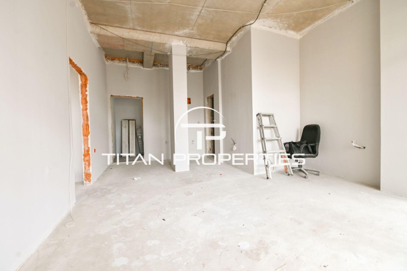 Под наем МАГАЗИН, град София, Център • 1000 € / 1955.83 лв. • 42571050 1