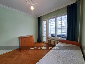 2 Schlafzimmer Goze Deltschew, Sofia 11