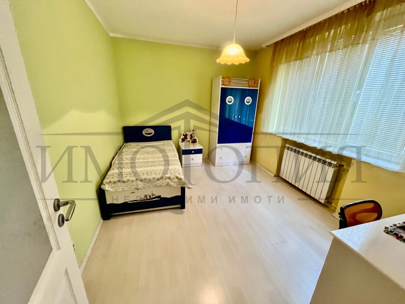 Дава под наем  3-стаен град София , Яворов , 100 кв.м | 41969765 - изображение [8]