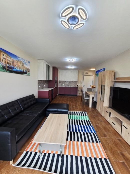 Дава под нем  2-стаен, град София, Център • 1 000 € • ID 99276472 — holmes.bg - [1] 