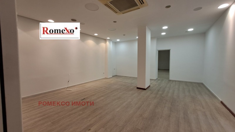 Дава под наем МАГАЗИН, гр. Пловдив, Въстанически, снимка 8 - Магазини - 52444219