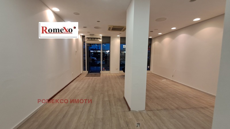 Дава под наем МАГАЗИН, гр. Пловдив, Въстанически, снимка 6 - Магазини - 52444219