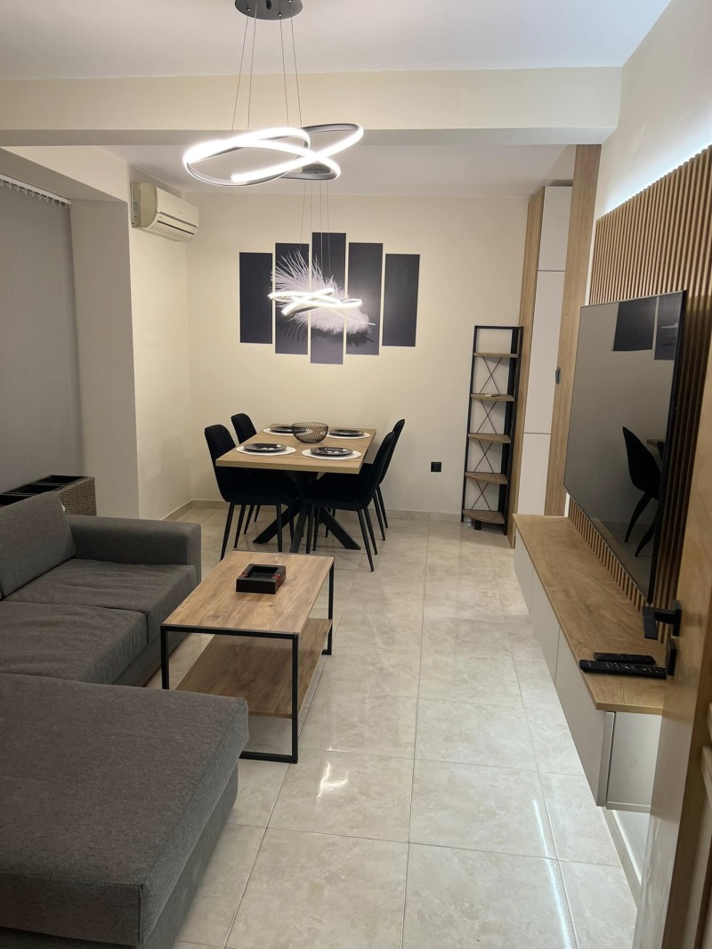 De inchiriat  2 dormitoare Plovdiv , Țentâr , 80 mp | 96615090