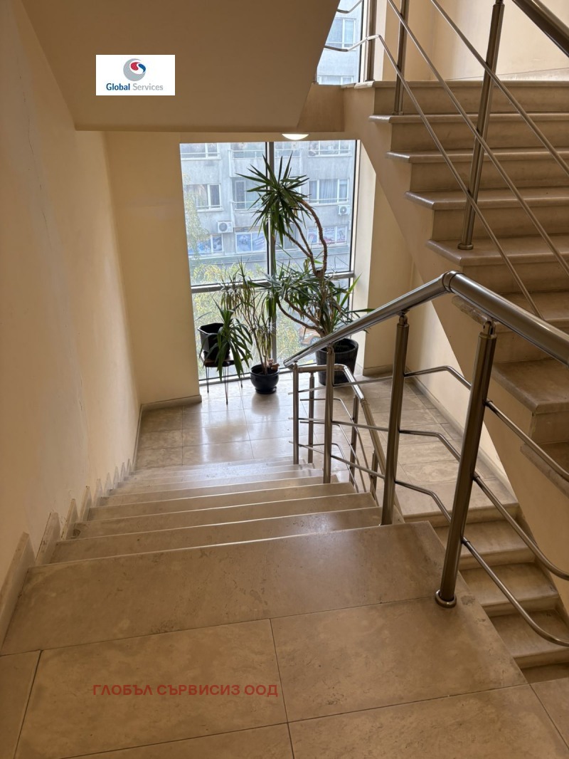 Дава под наем 3-СТАЕН, гр. София, Гео Милев, снимка 14 - Апартаменти - 52053343