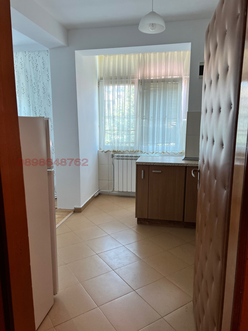 Дава под наем 4-СТАЕН, гр. Благоевград, Идеален център, снимка 7 - Апартаменти - 52782667