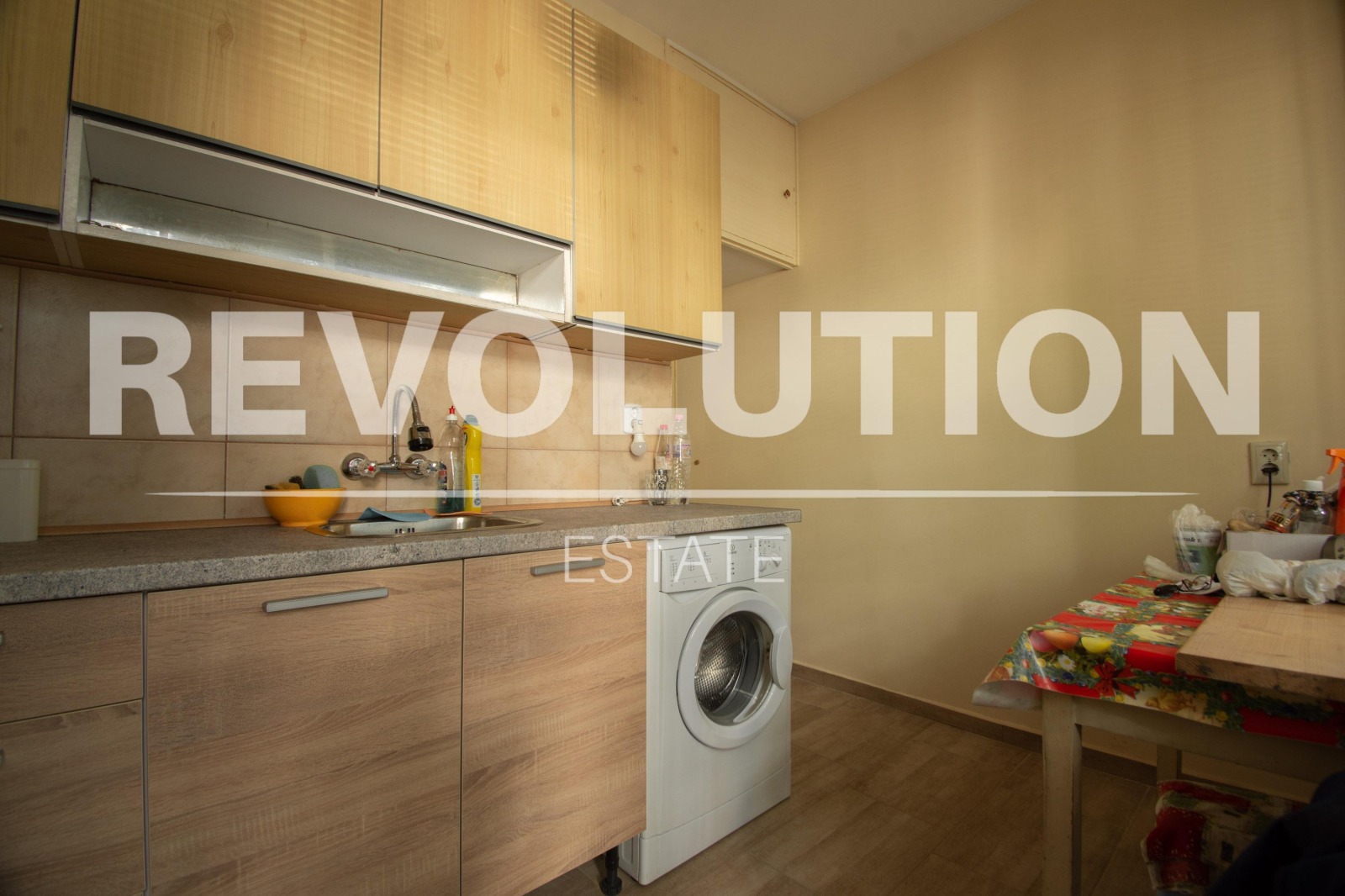 Дава под наем 2-СТАЕН, гр. София, Толстой, снимка 3 - Апартаменти - 54144780