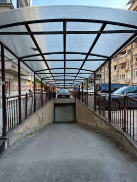 Garaż Borowo, Sofia