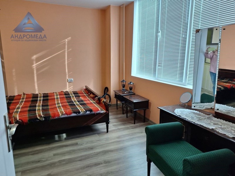 Дава под наем  1-стаен град Плевен , Мара Денчева , 56 кв.м | 96725356