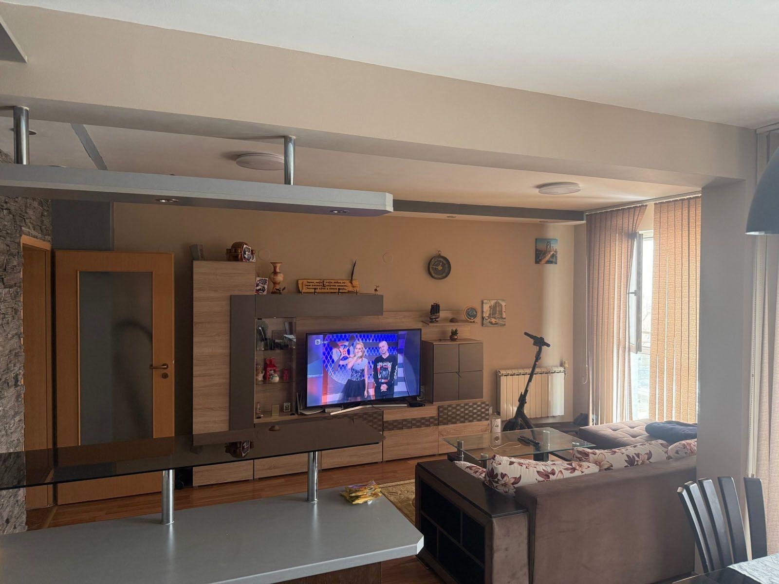 Дава под наем 3-СТАЕН, гр. София, Център, снимка 2 - Апартаменти - 54144905