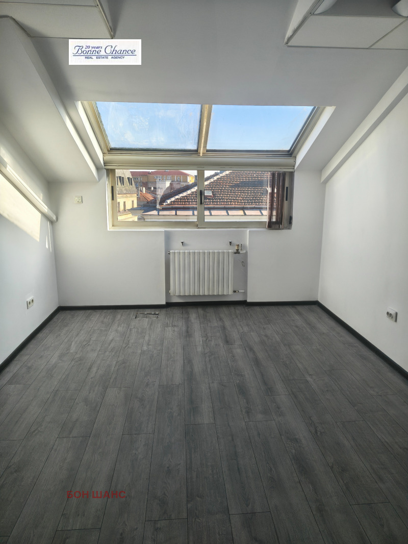 Дава под наем ОФИС, гр. София, Център