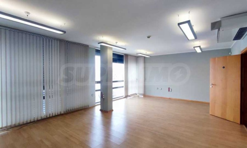 Дава под наем ОФИС, гр. Пловдив, Център, снимка 2 - Офиси - 53356525