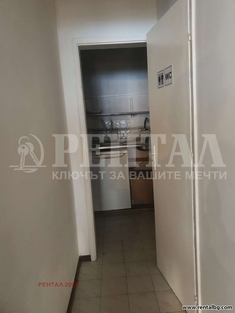 Kiadó  Bár; Kávézó Plovdiv , Karsijaka , 54 négyzetméter | 71112371 - kép [16]