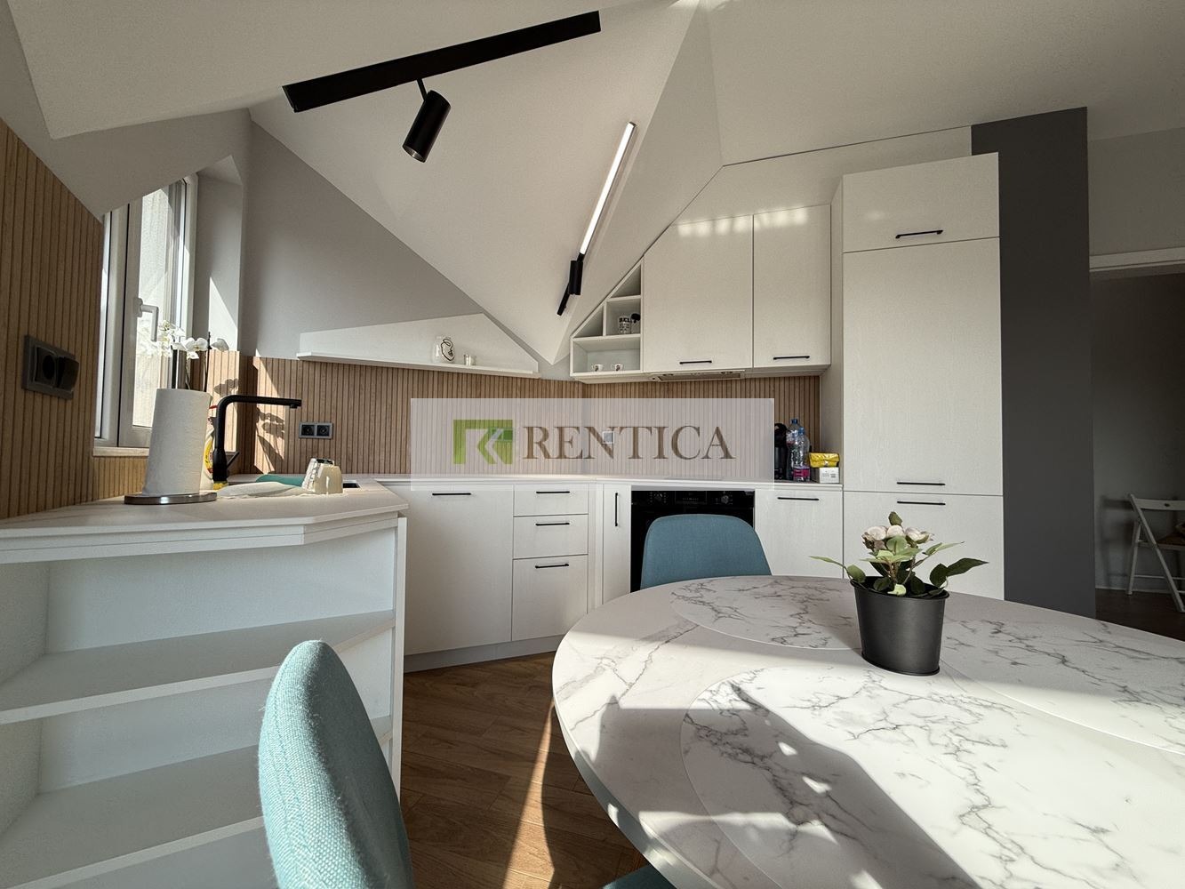 Дава под наем 2-СТАЕН, гр. Варна, к.к. Св.Св. Константин и Елена, снимка 5 - Апартаменти - 53954656