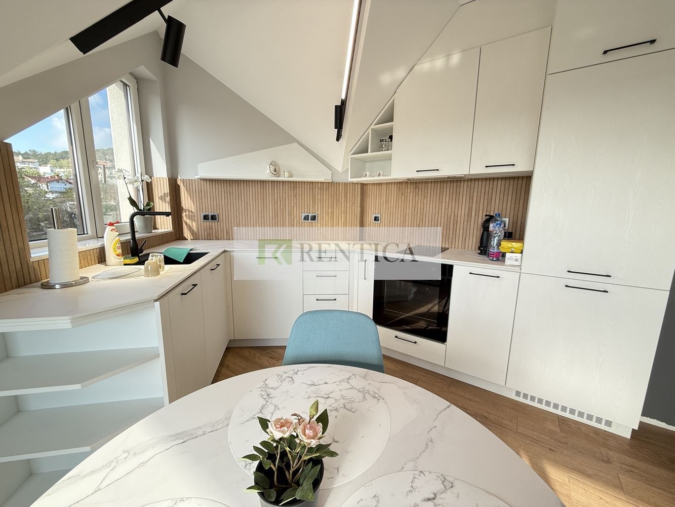 Дава под наем 2-СТАЕН, гр. Варна, к.к. Св.Св. Константин и Елена, снимка 4 - Апартаменти - 53954656