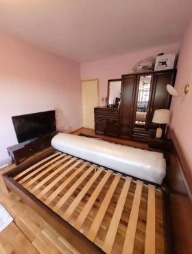 1 bedroom Oborishte, Sofia 5