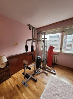 1 bedroom Oborishte, Sofia 8