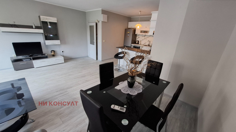 Издаје се  2 спаваће собе Софија , Центар , 85 м2 | 11487117 - слика [3]