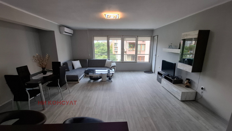 Издаје се  2 спаваће собе Софија , Центар , 85 м2 | 11487117 - слика [4]
