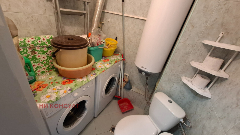Издаје се  2 спаваће собе Софија , Центар , 85 м2 | 11487117 - слика [17]