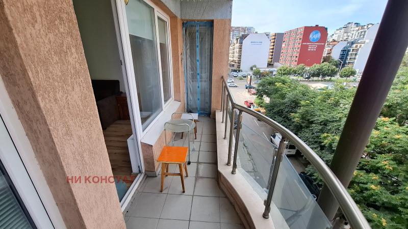 Издаје се  2 спаваће собе Софија , Центар , 85 м2 | 11487117 - слика [9]