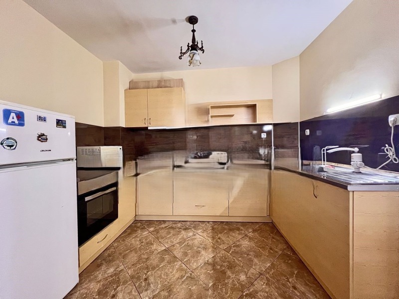 Дава под наем 3-СТАЕН, гр. Пловдив, Кючук Париж, снимка 8 - Апартаменти - 53388305