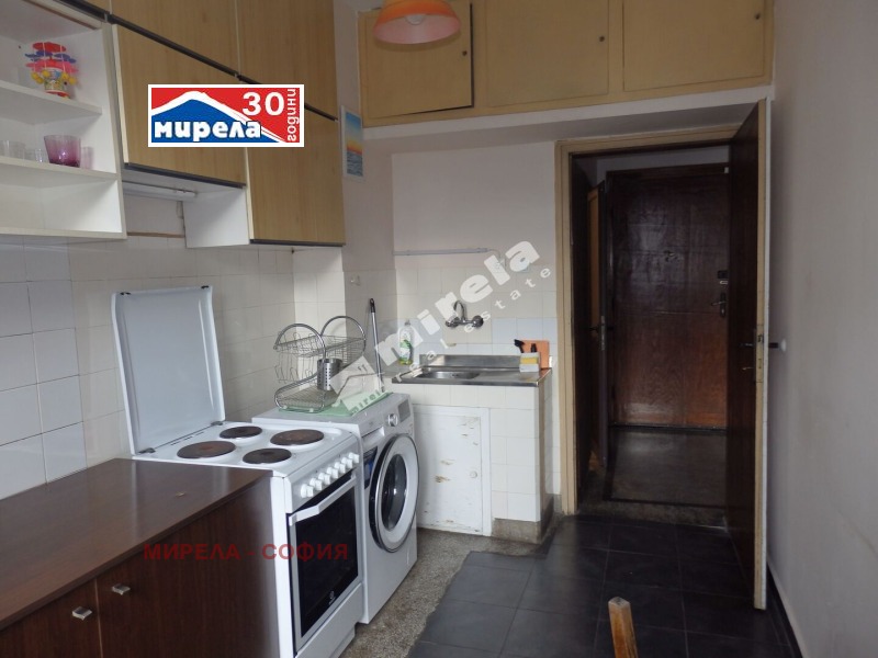 Дава под наем 3-СТАЕН, гр. София, Център, снимка 3 - Апартаменти - 53371001