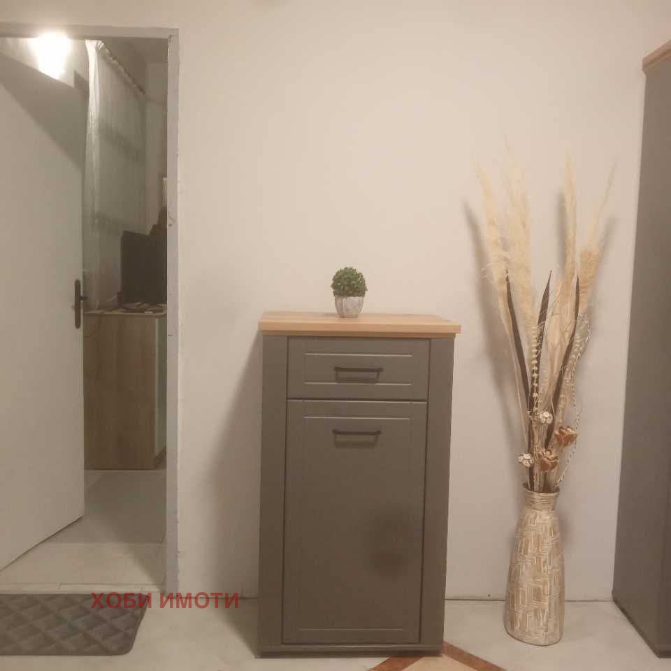 Дава под наем ЕТАЖ ОТ КЪЩА, гр. Пловдив, Мараша, снимка 6 - Етаж от къща - 53741212