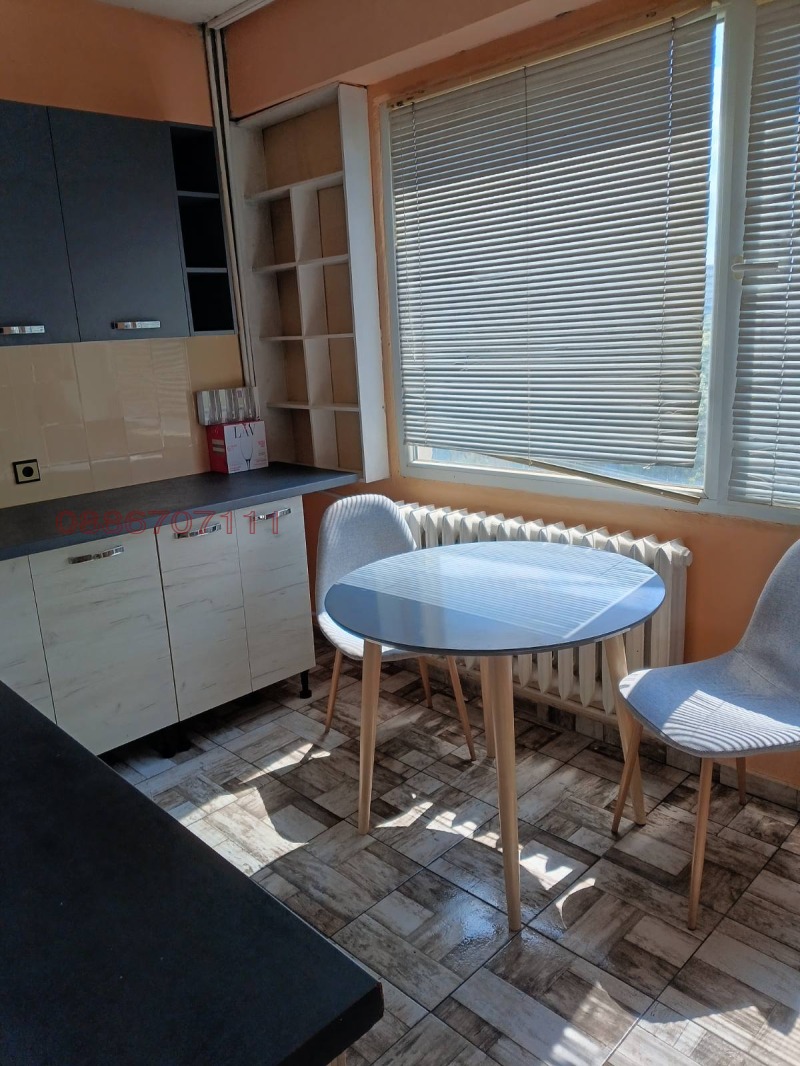 Издаје се  1 спаваћа соба Софија , Надежда 2 , 67 м2 | 98975980 - слика [4]